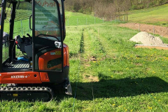 Árokásás a Kubota minikotró markológéppel