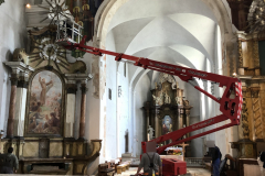 A szécsényi Ferences templomban dolgozott a 18 méteres emelőkosaras gépünk.