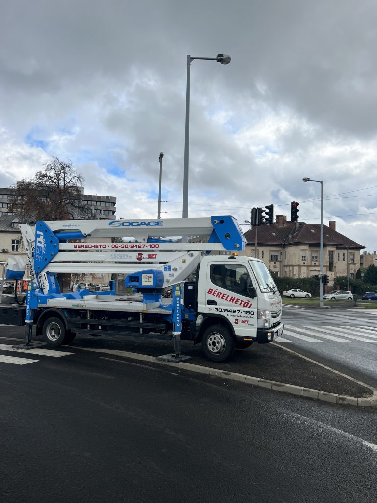 Lámpacsere Salgótarján