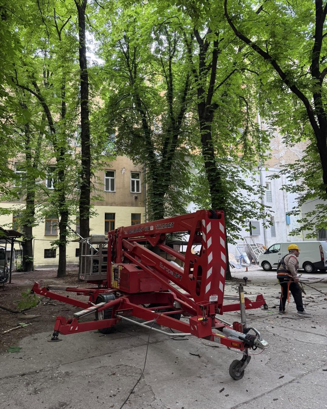 Europelift TM18GT Budapest
